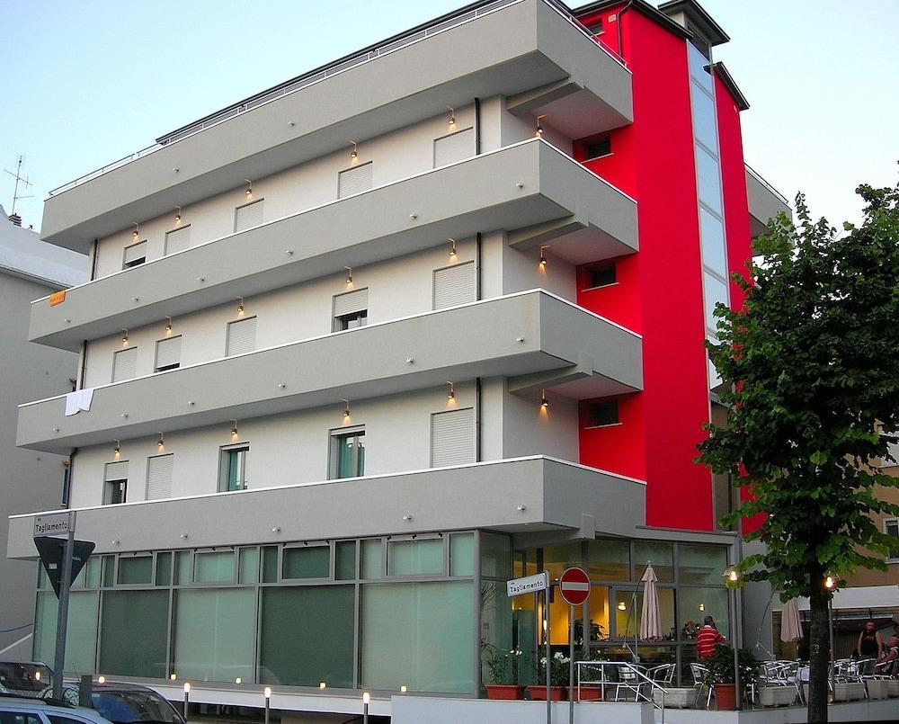 רימיני Hotel Etoile מראה חיצוני תמונה