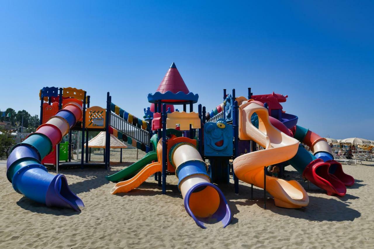 רימיני Hotel Etoile מראה חיצוני תמונה