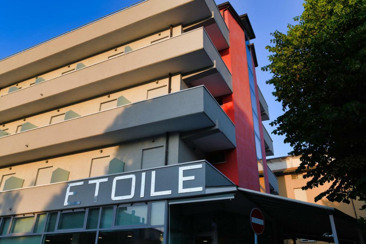 רימיני Hotel Etoile מראה חיצוני תמונה